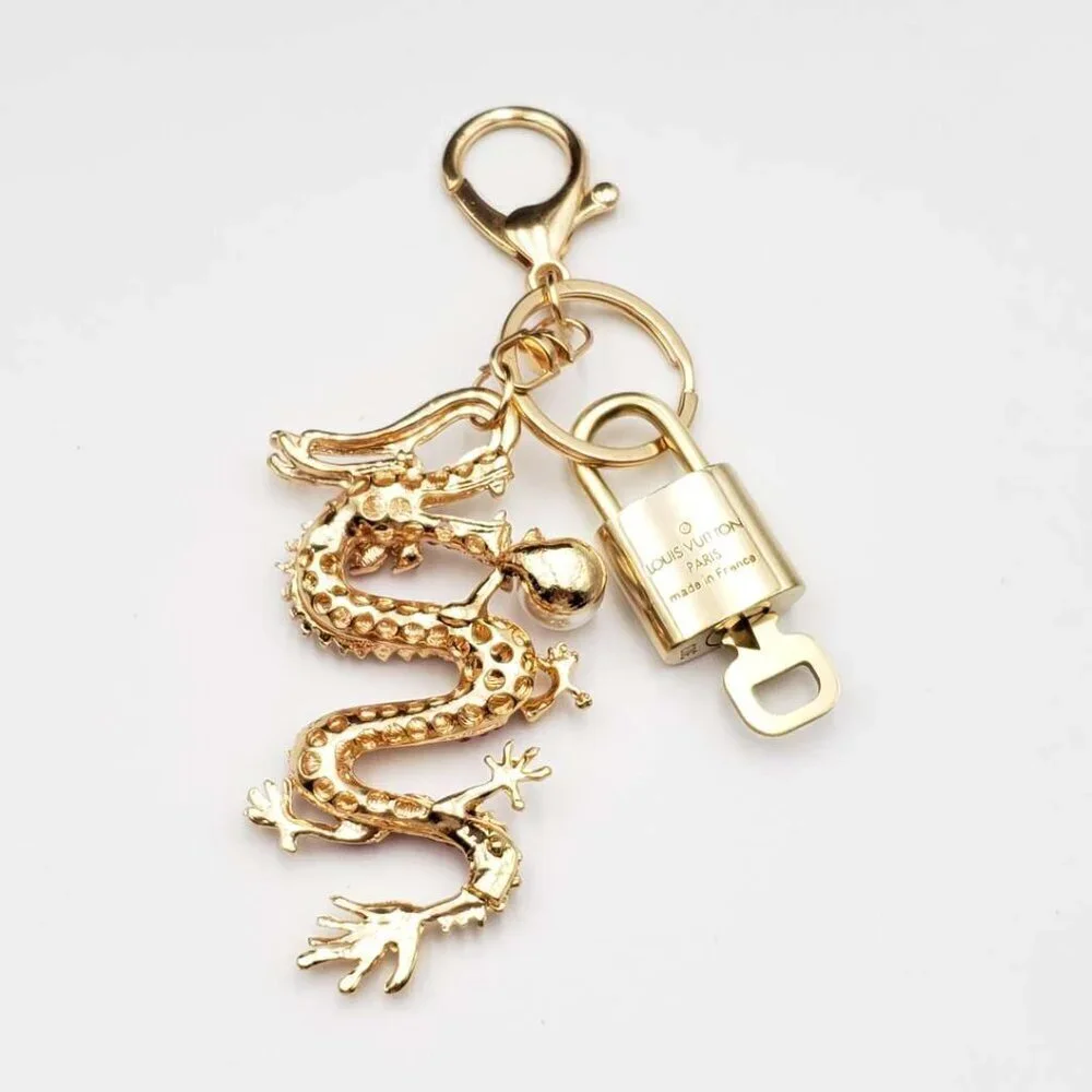 LV Authentic Gold Padlock 🔒 Key Set w/ Unbranded Dragon Keychain Charm